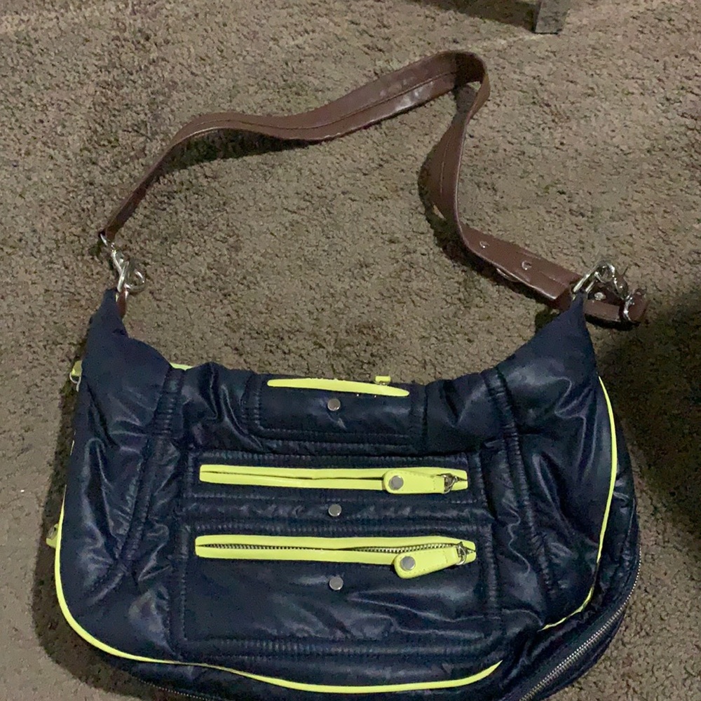 Hobo style purse in EUC